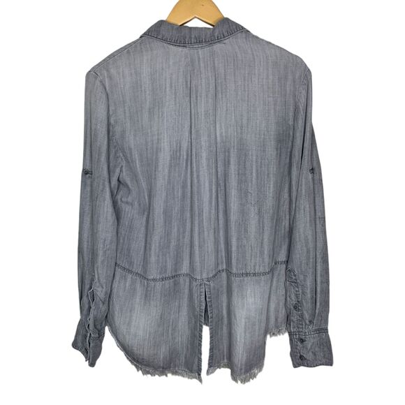 Bella Dahl frayed hem split back button down gray chambray - Picture 4 of 12